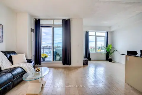 24 Woodstream Boulevard 714
