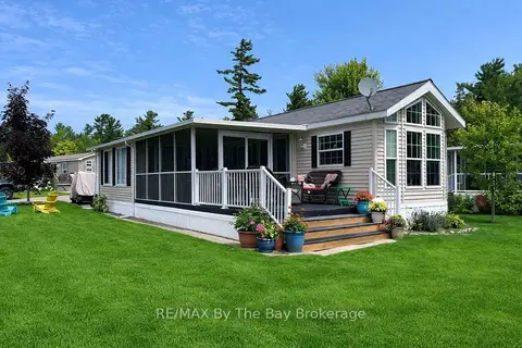 15 Kenora Trail