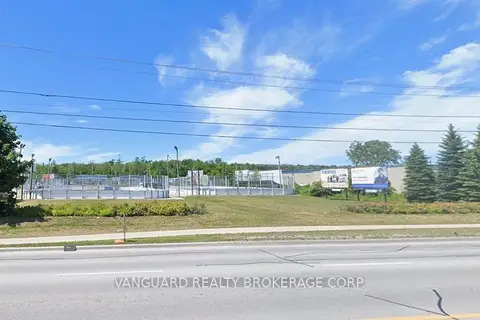 440 Dunlop Street