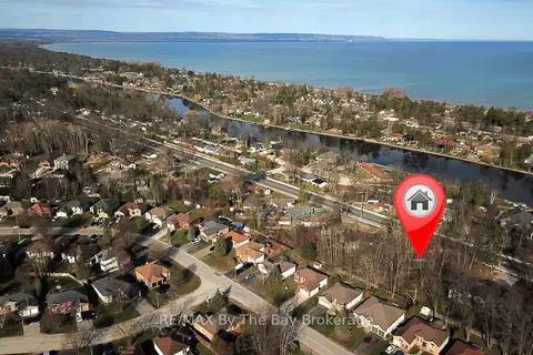 1459 River Road W