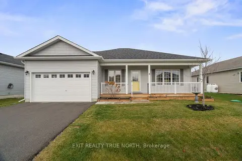 8 Sinclair Crescent