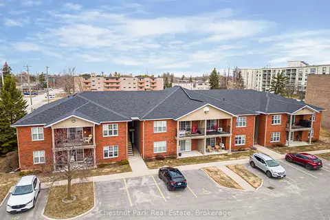 435 Walnut Street 206