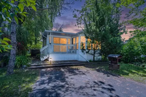 13 Huron Circle