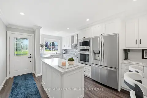 31 Laguna Parkway 3