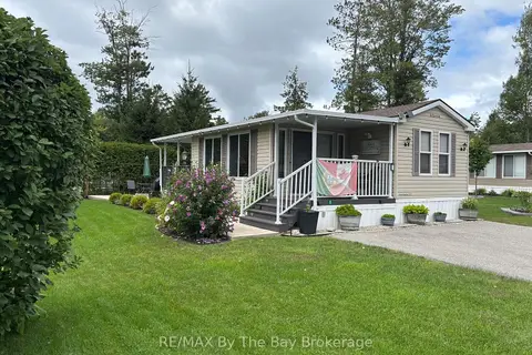 8 Kenora Trail