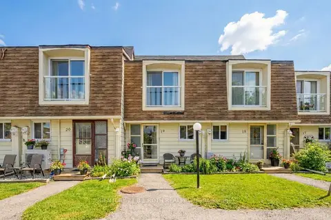 4 Paradise Boulevard 19