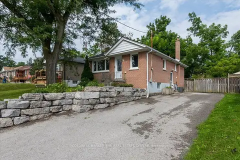 18 Agnes Street