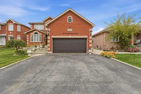 484 Ferndale Drive N Main/Upper