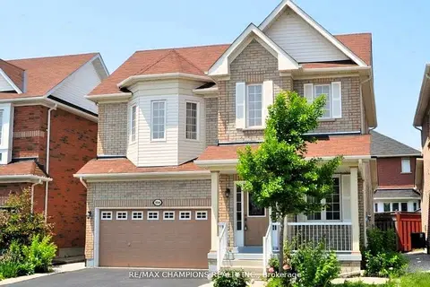 104 Masters Green Crescent