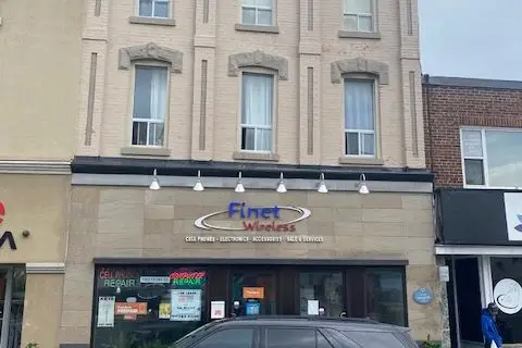 45 Main Street N