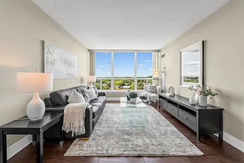 10 Laurelcrest Street 1006