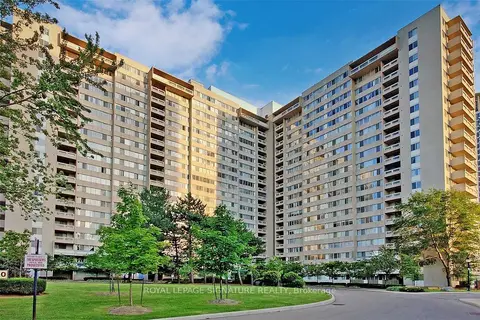 3590 Kaneff Crescent 1407