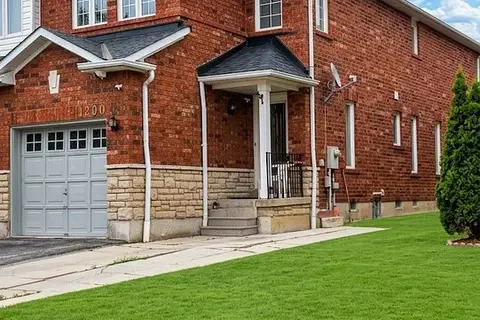 1200 Foxglove Place