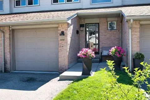 2700 Battleford Road 19