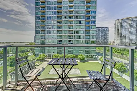1900 Lake Shore Boulevard W 805