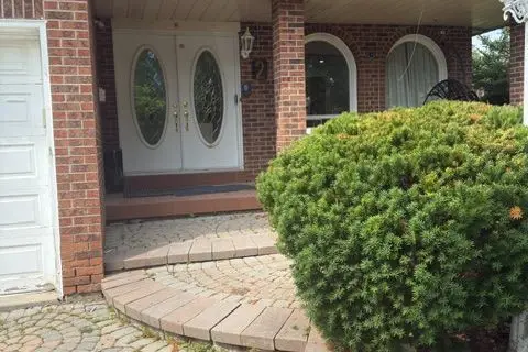 2 Pepperwood Place (Main & Upper)