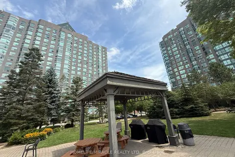 2177 Burnhamthorpe Road 609