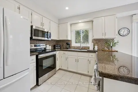 2155 Duncaster Drive 8