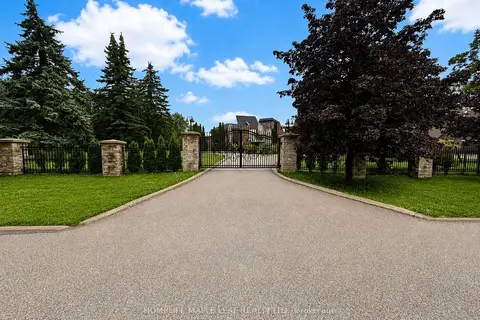 10 Edgeforest Drive