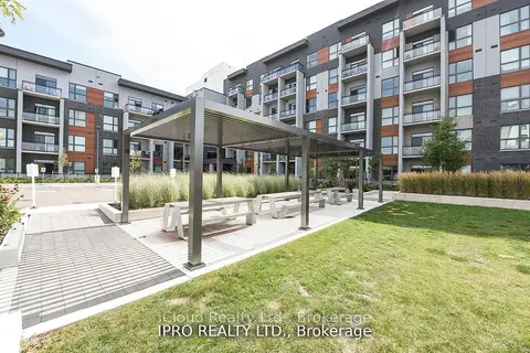 95 Dundas St W Street 004