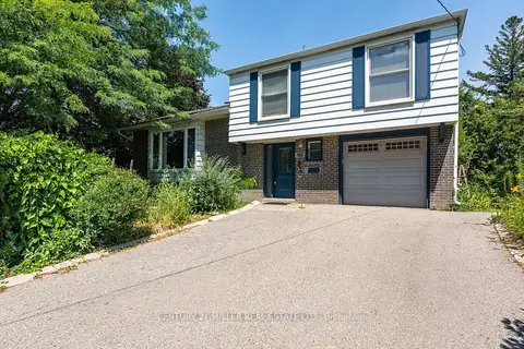 557 Trafford Crescent