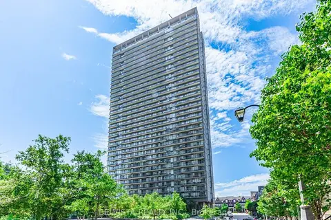 105 The Queensway Avenue 805