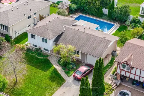 2452 Yarmouth Crescent