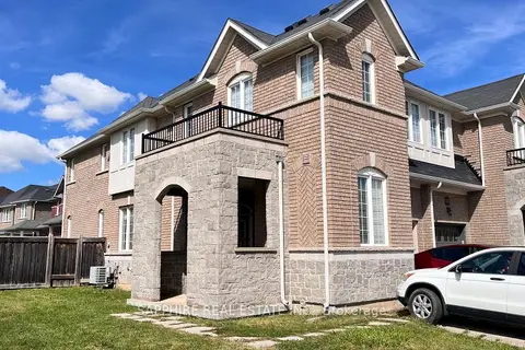 1261 Sim Place Upper