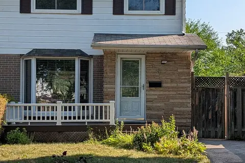 5 Onslow Court Room#2