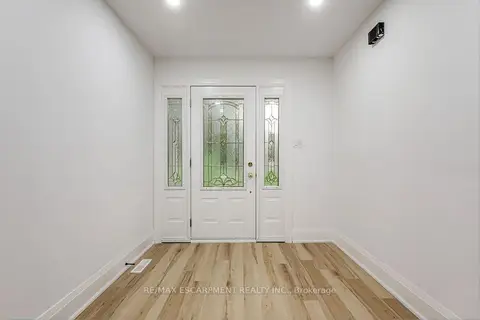2104 Mississauga Road