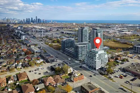 1195 The Queensway 1001