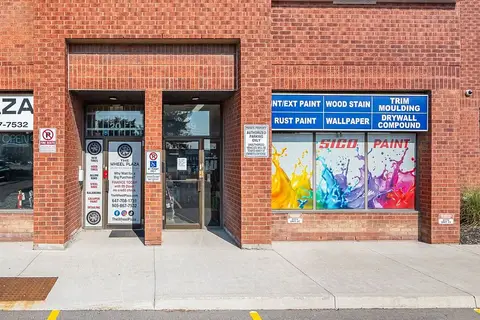 2074 Steeles Avenue E 19