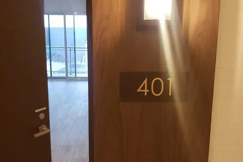 1050 Main Street 401