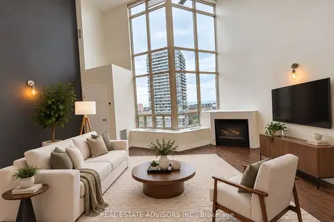 250 Manitoba Street 838