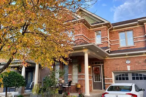 24 Aird Court Lower