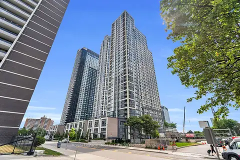 7 Mabelle Avenue 702