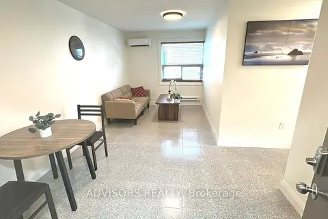 3717 Lakeshore Boulevard W 4