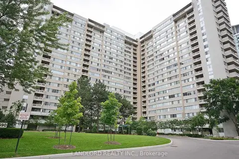 3590 Kaneff Crescent 405