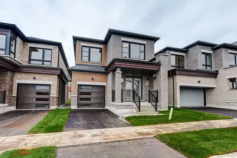 853 Hickory Crescent