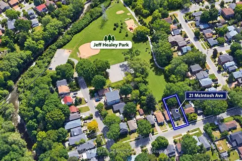 21 McIntosh Avenue