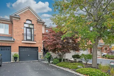 207 Tawny Crescent