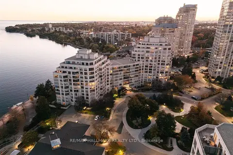 2267 Lakeshore Boulevard W 707