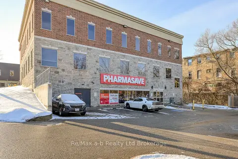 19 King Street E