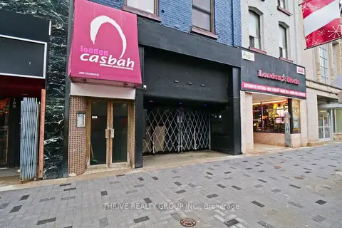 200 DUNDAS Street