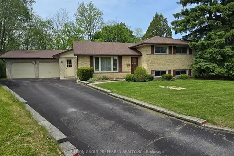 17 Agincourt Place