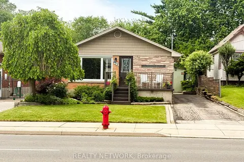 652 Upper Wentworth Street