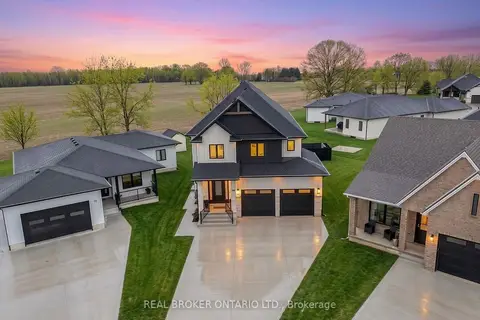 12 Macneil Court