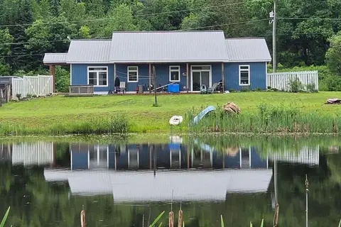 704 Lakeview Road