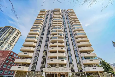 67 Caroline Street S 8A