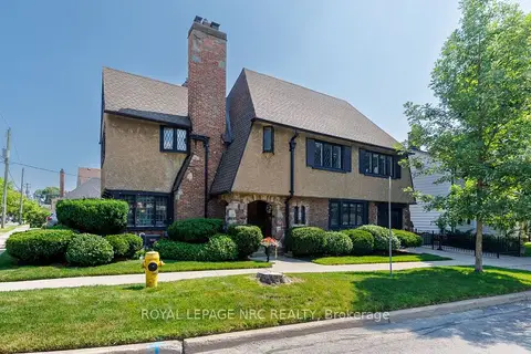 52 Yates Street